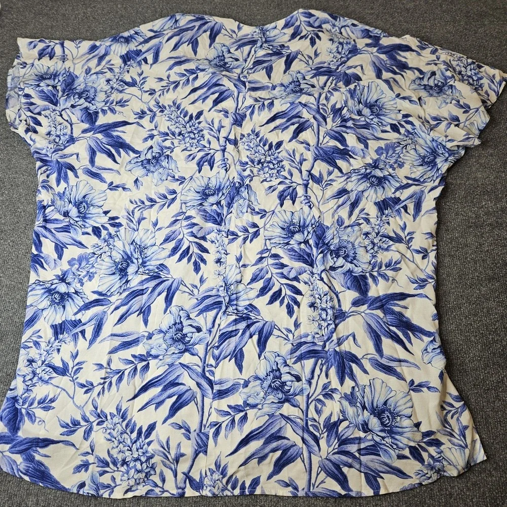 NWT H M Swim Cover Up‎ Blue Floral Delft Size Medium Large Vneck Resort Poolside